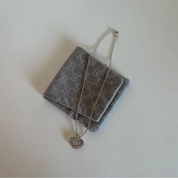 Gucci Silver Heart Necklace with Pouch - Picture 2 of 2